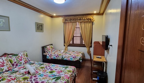 Basic Triple Room