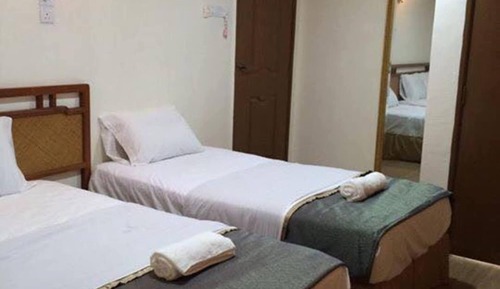 Standard Twin Room