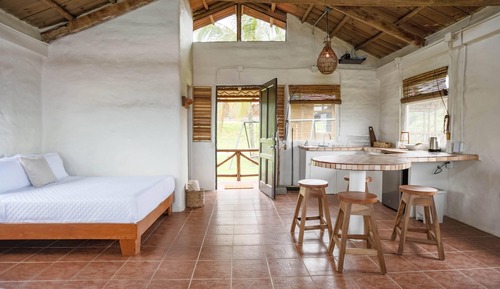 Panoramic Cabin, Pool Access, Mountain View