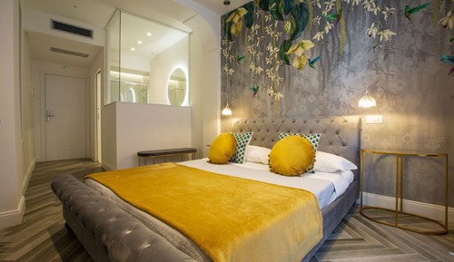 Romantic Room