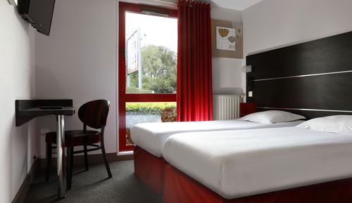 Standard Twin Room