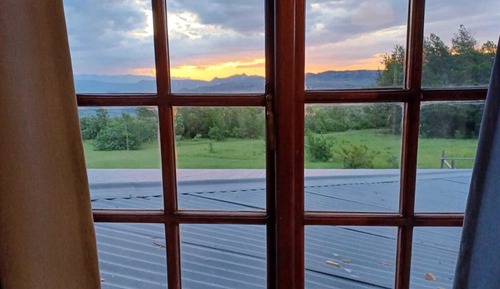Romantic Room, Patio, Mountain View