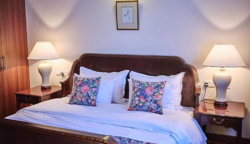 Suite, 1 Queen Bed