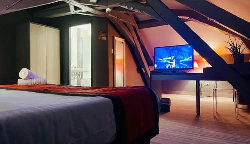 Signature Suite