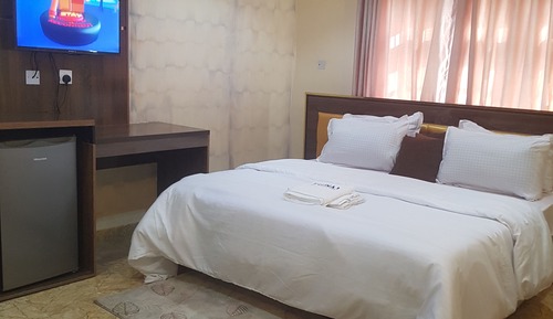 Premium Single Room
