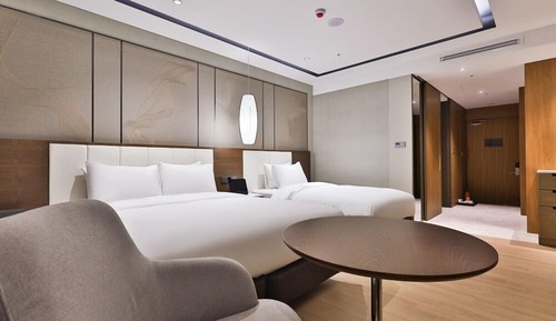 Premium Twin Room