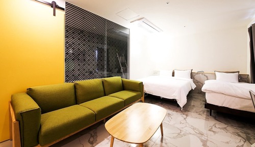 Royal Twin Room
