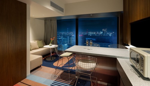 Suite, 1 King Bed (Garden)
