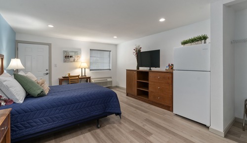 Single Room, Kitchenette