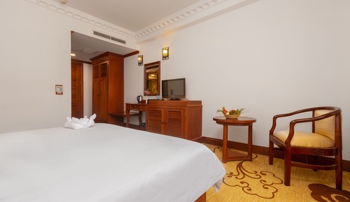 Family Double Room, City View