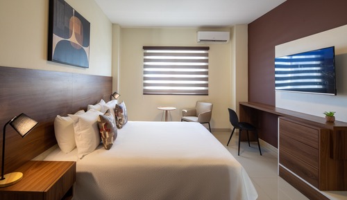 Junior Suite, 1 Queen Bed