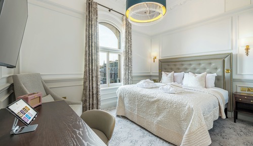 King George III Suite