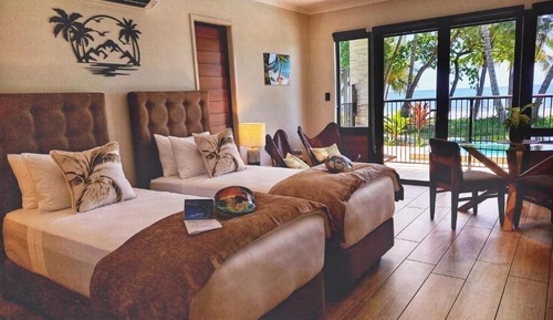 Beach View Suite: 2 x Single