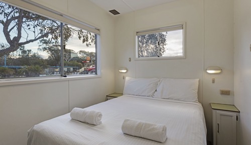 Economy Cabin - Sleeps 5