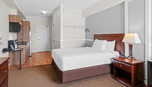 Suite, 1 Queen Bed, Non Smoking