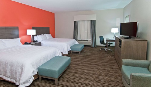 Room, 2 Queen Beds, Refrigerator & Microwave