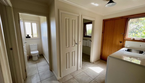 Two Level 2 Bedroom Wattle Cottage with Woodfire