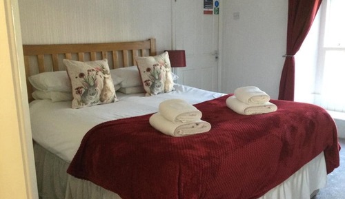 Standard Double Room, Ensuite, Garden View