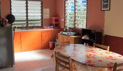 Willies Guest House 
