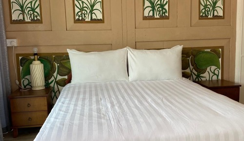 Standard Double Room, 1 Queen Bed, Mountain View