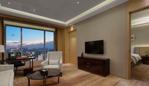 Suite, 1 King Bed