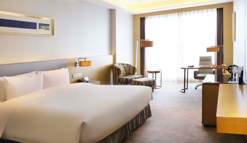 Deluxe Room, 1 King Bed
