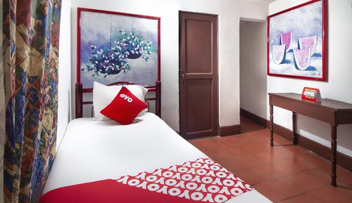 Standard Room (One Single Bed)