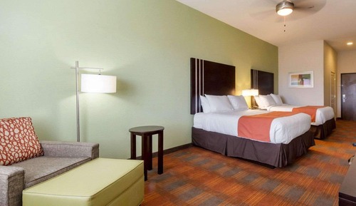 Standard Room, 2 Queen Beds, Non Smoking