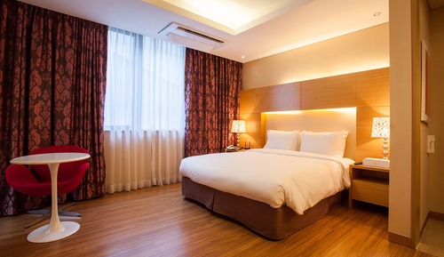 Superior Double Room (Bigger than most in Seoul)