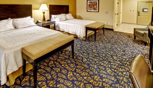 Room, 2 Queen Beds, Accessible, Bathtub