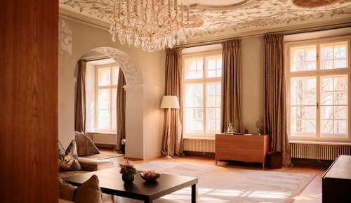 Superior Suite, 1 King Bed, Bathtub