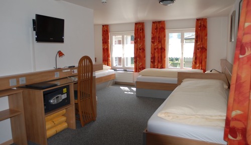 Triple Room