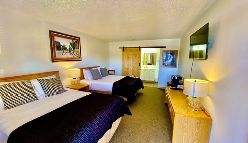 Standard Double Room, 2 Queen Beds