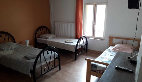 Basic Triple Room