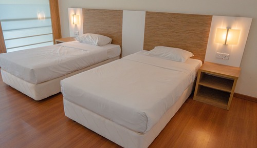 Deluxe Duplex Studio