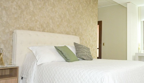 Luxury Studio Suite, 1 Bedroom, Private Bathroom, City View