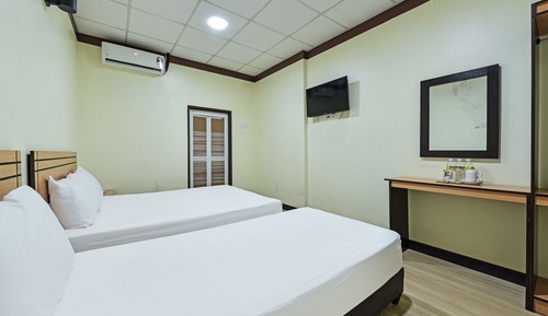 Deluxe Triple Room