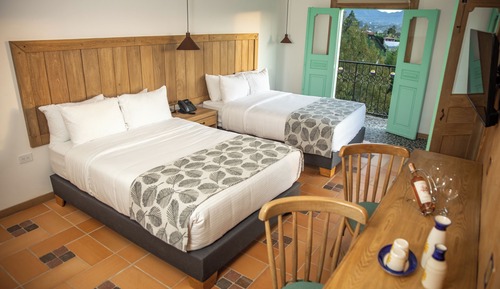 Standard Twin Room