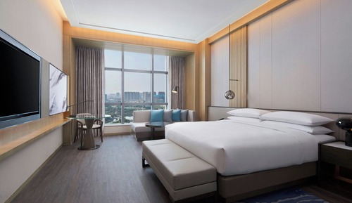 Deluxe Room, 1 King Bed