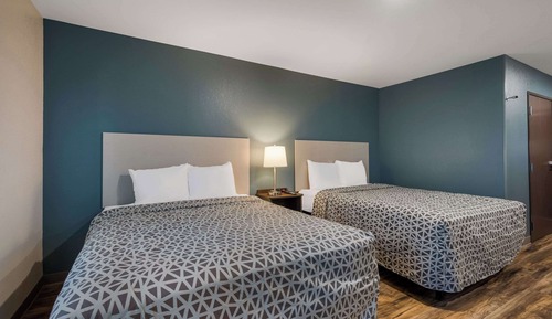 Room, 2 Queen Beds, Accessible, Non Smoking (Accessible Tub)