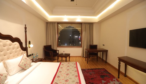 Mughal Standard