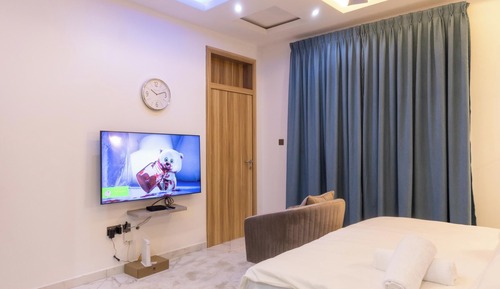 Elite Studio, 1 Queen Bed