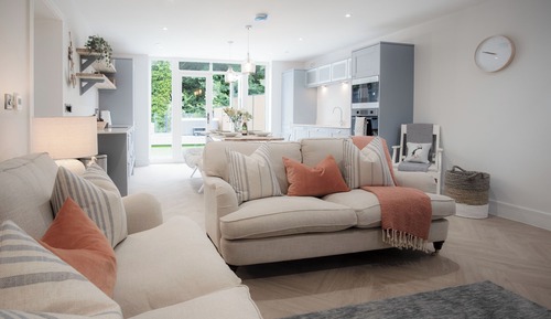 House (2 Bedrooms)