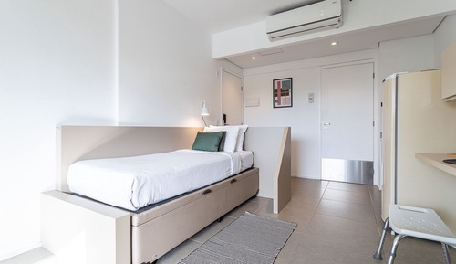 Honeymoon Studio