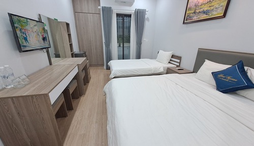 Economy Triple Room
