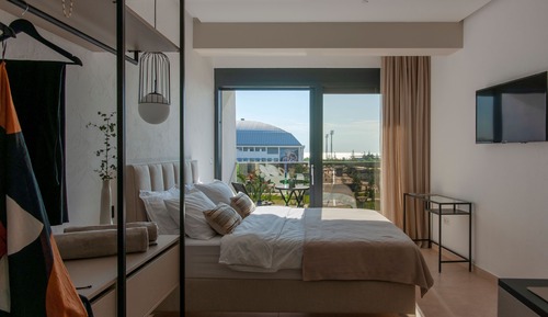 Classic Triple Room, Sea View