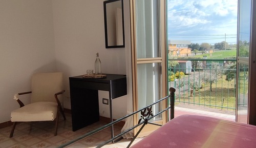 Basic Double or Twin Room, 1 King Bed, Shared Bathroom, Garden View