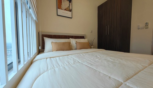 Family Apartment, 4 Bedrooms, Bathtub, City View