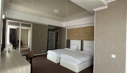Classic Twin Room
