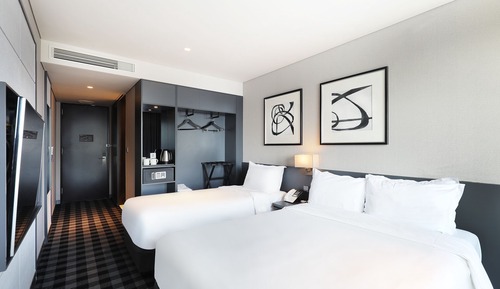 Deluxe Room, Multiple Beds (No Pool Access)